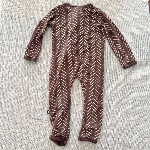 Kyte Baby Brown + Tan Espresso Herringbone Zippered Bamboo Romper 12-18 Months - Picture 4 of 6